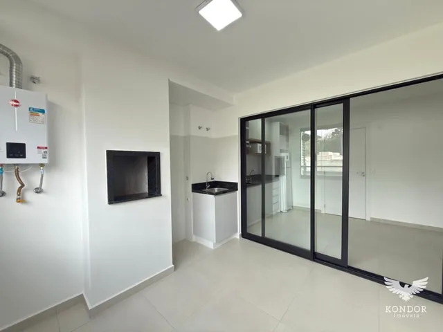Apartamento 2 quartos e 1 banheiro, para alugar, no bairro Cidade Industrial em Curitiba