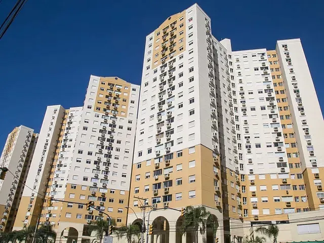 Apartamento 3 quartos e 2 banheiros, à venda, no bairro Santo Antônio em Porto Alegre