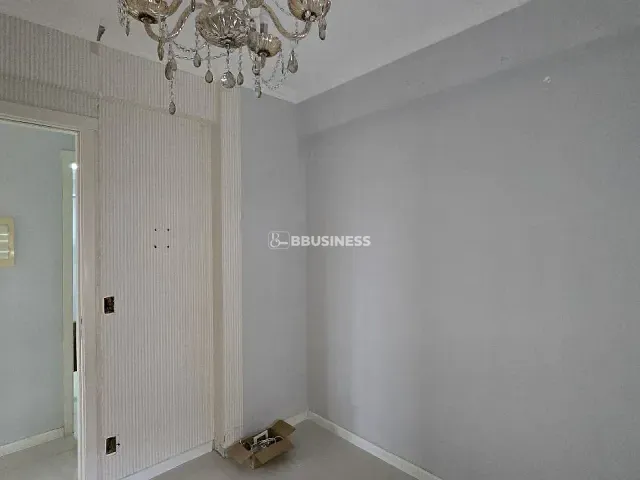 Apartamento 3 quartos e 2 banheiros, à venda, no bairro Santo Antônio em Porto Alegre