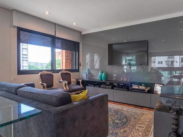 Apartamento 3 quartos e 5 banheiros, à venda, no bairro Itaim Bibi em São Paulo