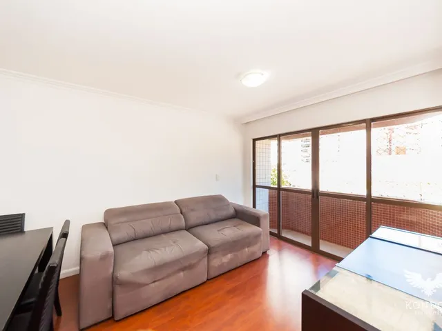 Apartamento 3 quartos e 3 banheiros, para alugar, no bairro Cristo Rei em Curitiba
