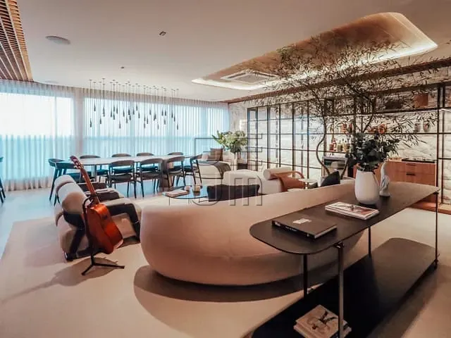 Apartamento com 441m² 3 quartos e 5 banheiros, à venda, no bairro Bela Suiça em Londrina