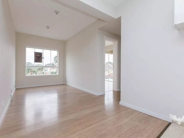 Apartamento 2 quartos e 1 banheiro, para alugar, no bairro São Braz em Curitiba