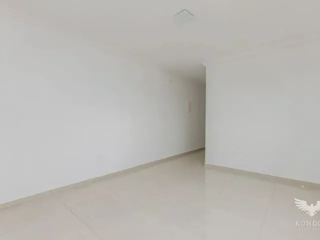 Apartamento 2 quartos e 1 banheiro, para alugar, no bairro Santa Felicidade em Curitiba