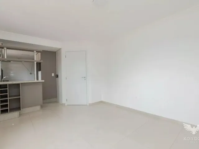 Apartamento 2 quartos e 1 banheiro, para alugar, no bairro Santa Felicidade em Curitiba