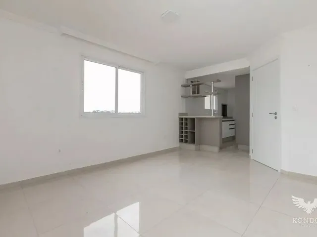 Apartamento 2 quartos e 1 banheiro, para alugar, no bairro Santa Felicidade em Curitiba