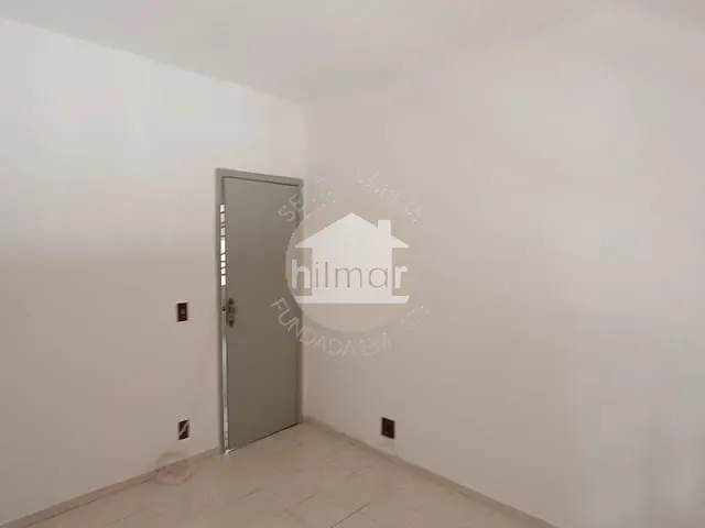 Apartamento com 94m² 3 quartos e 1 banheiro, à venda ou para alugar, no bairro Penha Circular em Rio de Janeiro