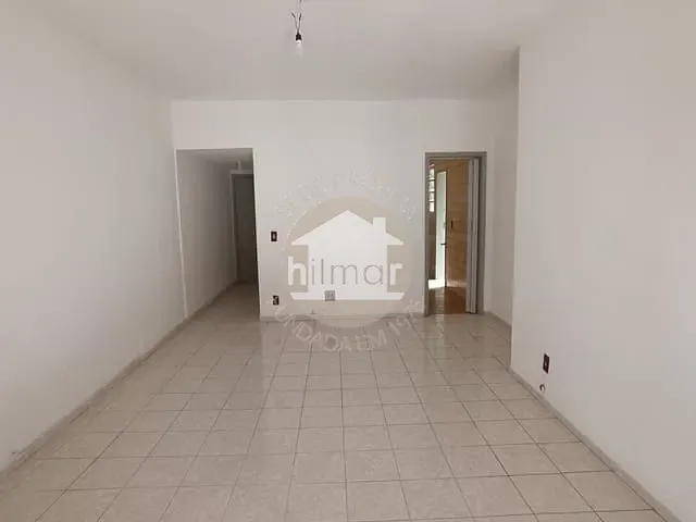 Apartamento com 94m² 3 quartos e 1 banheiro, à venda ou para alugar, no bairro Penha Circular em Rio de Janeiro