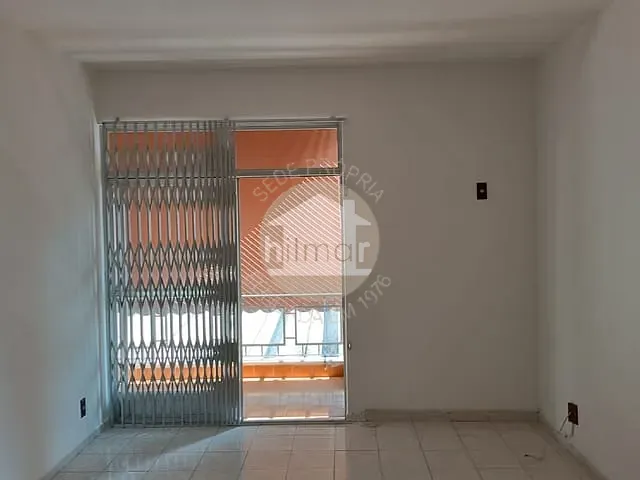 Apartamento com 94m² 3 quartos e 1 banheiro, à venda ou para alugar, no bairro Penha Circular em Rio de Janeiro
