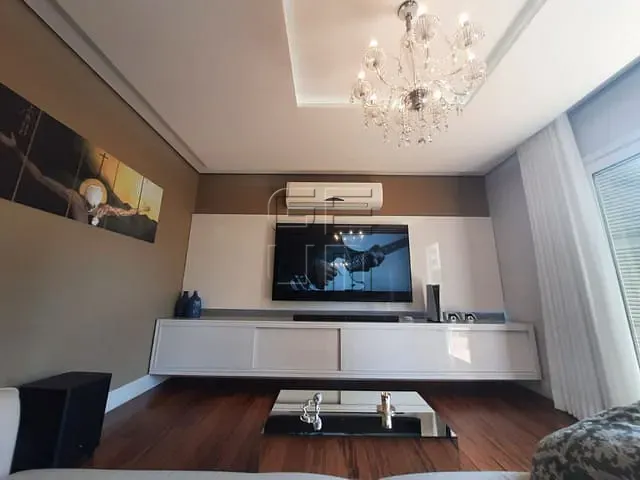 Apartamento com 210m² 3 quartos e 3 banheiros, à venda, no bairro Centro em Londrina