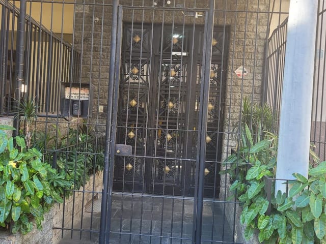 Foto do Apartamento - Excelente oportunidade! Apartamento a venda. Vicente  Carvalho de 2 quartos  no térreo, medindo 67 m² com area de serviço e  elevador. Rio de Janeiro/RJ. | Hilmar