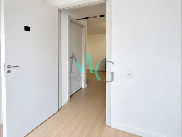 Apartamento 2 quartos e 1 banheiro, à venda, no bairro Santíssimo em Rio de Janeiro