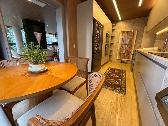 Apartamento 3 quartos e 5 banheiros, à venda, no bairro Jardim Paulista em São Paulo