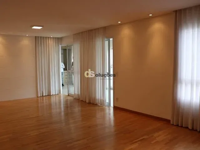 Apartamento 4 quartos e 2 banheiros, para alugar, no bairro Vila Olímpia em São Paulo