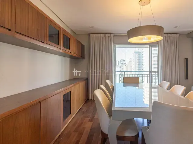 Apartamento 3 quartos e 5 banheiros, à venda, no bairro Moema em São Paulo