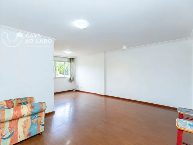 Apartamento 2 quartos e 2 banheiros, para alugar, no bairro Centro Cívico em Curitiba