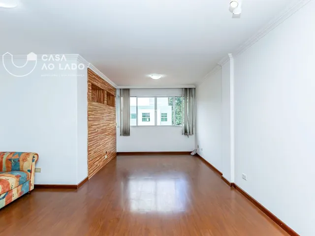 Apartamento 2 quartos e 2 banheiros, para alugar, no bairro Centro Cívico em Curitiba