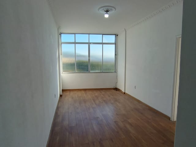 Foto do Apartamento - VILA DA PENHA - ÓTIMO APARTAMENTO PARA LOCAÇAO, COM 2 QUARTOS, BANHEIRO, SALA, COZINHA - Penha Circular, Rio de Janeiro, RJ | Hilmar