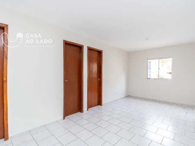 Apartamento 2 quartos e 1 banheiro, para alugar, no bairro Cajuru em Curitiba