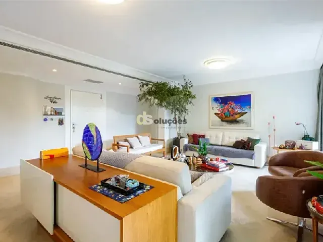 Apartamento 4 quartos e 5 banheiros, à venda, no bairro Moema em São Paulo