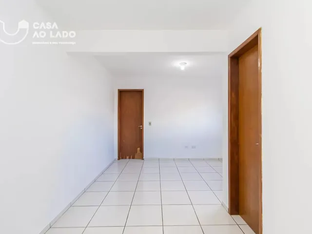 Apartamento 1 quarto e 1 banheiro, para alugar, no bairro Cajuru em Curitiba