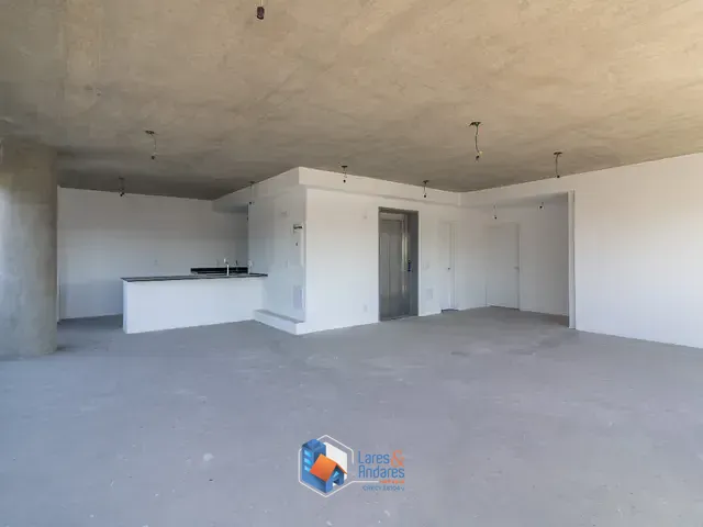 Apartamento com 220m² 2 quartos e 4 banheiros, à venda, no bairro Vila Olímpia em São Paulo