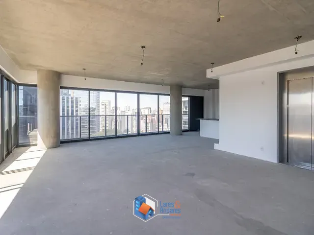 Apartamento com 220m² 2 quartos e 4 banheiros, à venda, no bairro Vila Olímpia em São Paulo