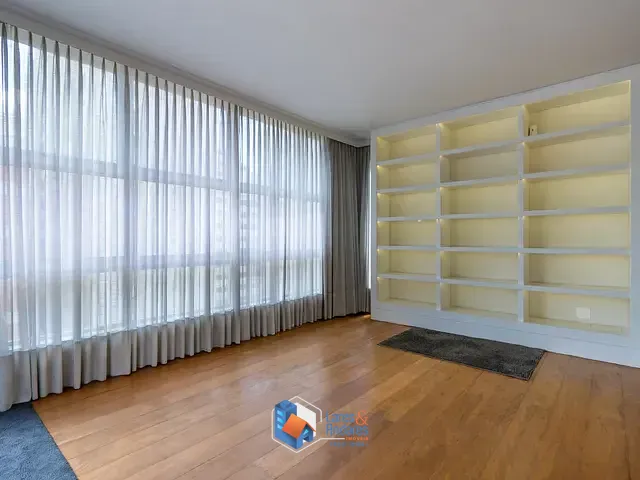 Apartamento com 241m² 3 quartos e 5 banheiros, à venda, no bairro Cerqueira César em São Paulo