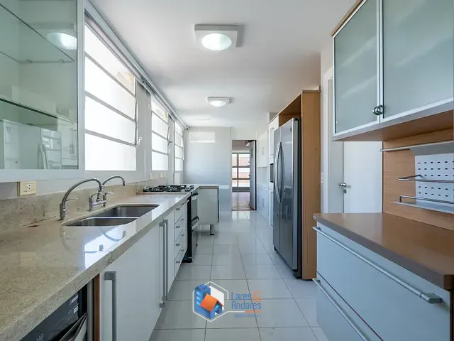 Apartamento com 241m² 3 quartos e 5 banheiros, à venda, no bairro Cerqueira César em São Paulo