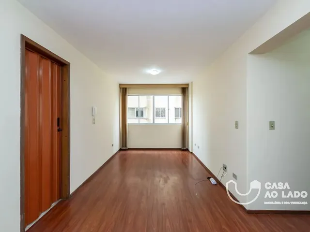 Apartamento 3 quartos e 1 banheiro, para alugar, no bairro Novo Mundo em Curitiba
