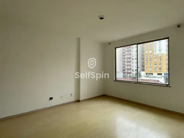 Apartamento com 90m² 2 quartos e 2 banheiros, para alugar, no bairro Icaraí em Niterói