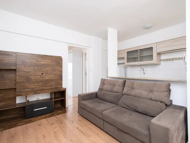Apartamento 1 quarto e 1 banheiro, para alugar, no bairro Centro em Pelotas