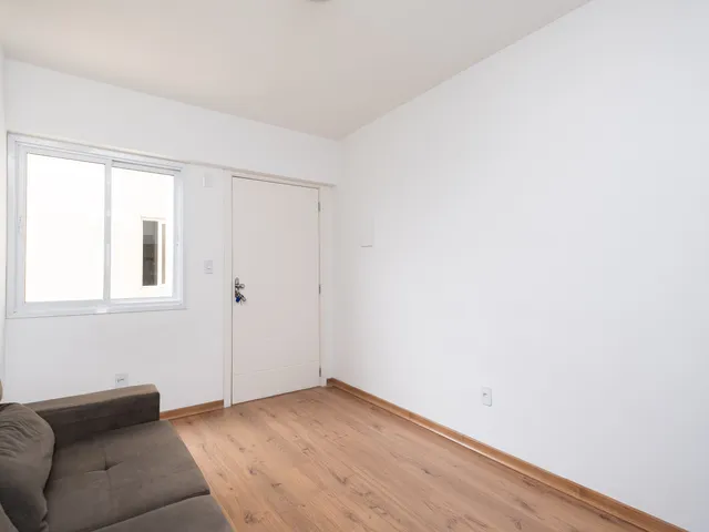 Apartamento 1 quarto e 1 banheiro, para alugar, no bairro Centro em Pelotas