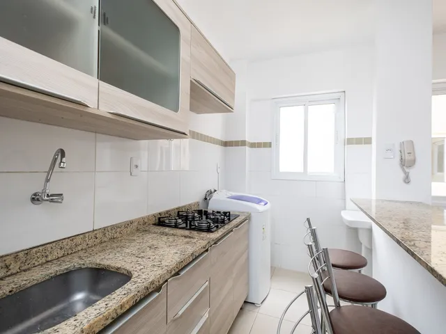 Apartamento 1 quarto e 1 banheiro, para alugar, no bairro Centro em Pelotas