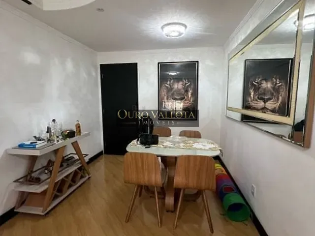 Apartamento 2 quartos e 2 banheiros, à venda, no bairro Jardim Guairaca em São Paulo