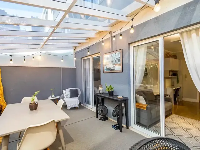 Apartamento 1 quarto e 1 banheiro, à venda, no bairro Rebouças em Curitiba