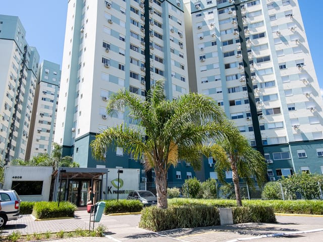 Apartamento com 83m² 2 quartos e 2 banheiros, para alugar, no bairro Centro em Pelotas
