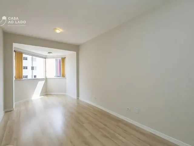 Apartamento 2 quartos e 2 banheiros, à venda, no bairro Cristo Rei em Curitiba