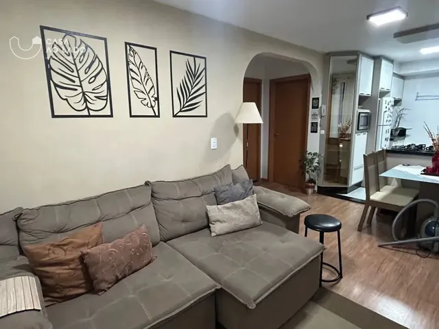 Apartamento 2 quartos e 1 banheiro, à venda, no bairro Santa Cândida em Curitiba