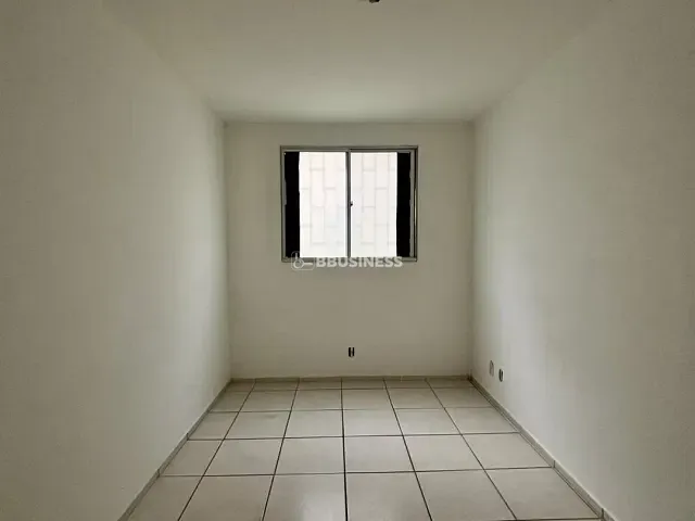 Apartamento 2 quartos e 1 banheiro, à venda, no bairro Parque Jóquei Club em Campos dos Goytacazes