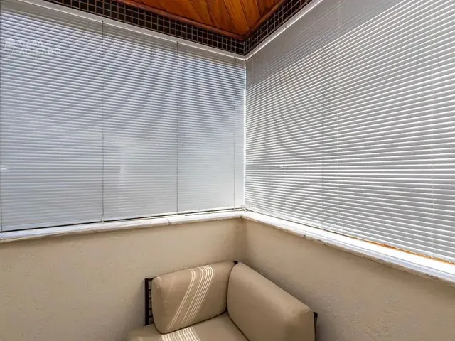 Apartamento 1 quarto e 1 banheiro, para alugar, no bairro Cristo Rei em Curitiba