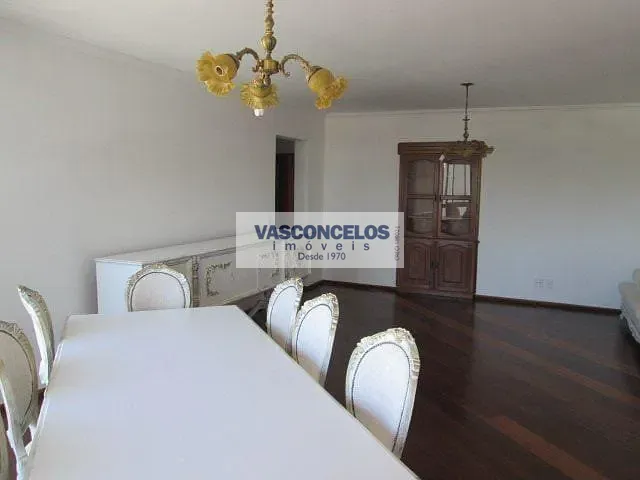 Apartamento com 180m² 4 quartos e 3 banheiros, à venda, no bairro Vila Sanches em São José dos Campos