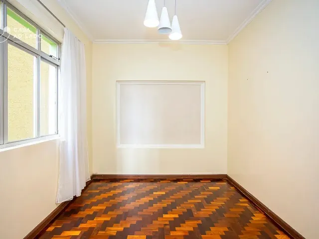 Apartamento 3 quartos e 2 banheiros, à venda, no bairro Centro em Curitiba