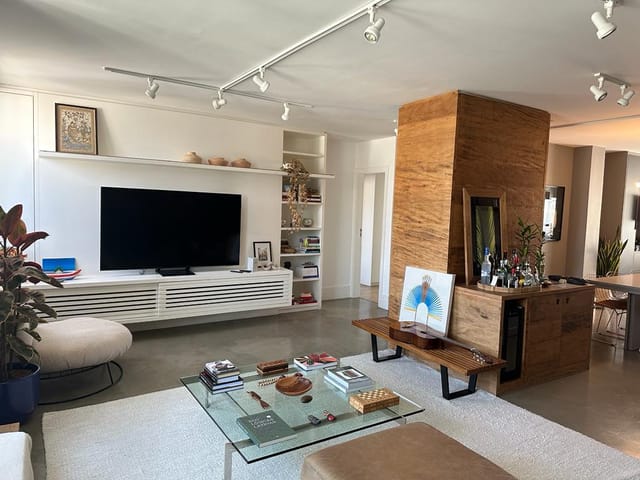 Foto do Apartamento - Apartamento a Venda no Itaim: com 134m², Ar-Condicionado e 1 Vaga | Paulista Imóveis