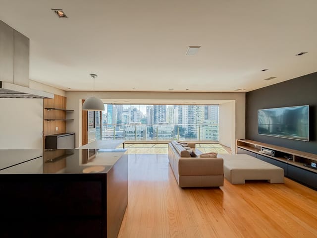 Apartamento com 160m² 2 quartos e 3 banheiros, à venda, no bairro Vila Nova Conceição em São Paulo