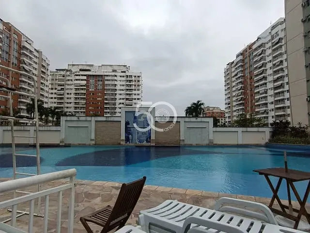 Apartamento 2 quartos e 1 banheiro, à venda, no bairro Vicente de Carvalho em Rio de Janeiro