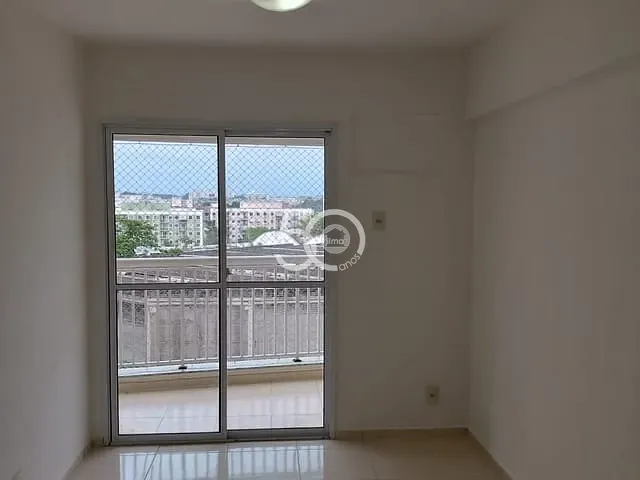 Apartamento 2 quartos e 1 banheiro, à venda, no bairro Vicente de Carvalho em Rio de Janeiro