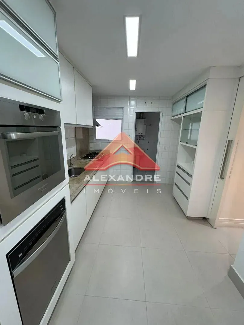Apartamento, 3 quartos, 144 m² - Foto 2