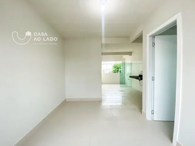Apartamento 1 quarto e 1 banheiro, para alugar, no bairro Cajuru em Curitiba