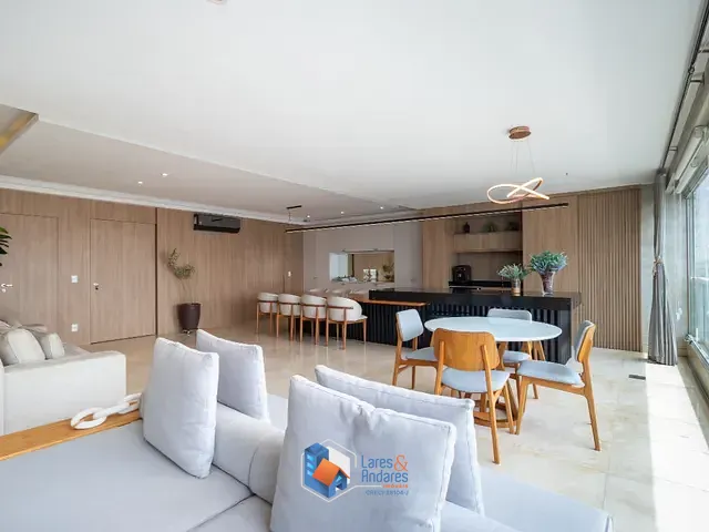 Apartamento com 222m² 3 quartos e 5 banheiros, à venda, no bairro Campo Belo em São Paulo